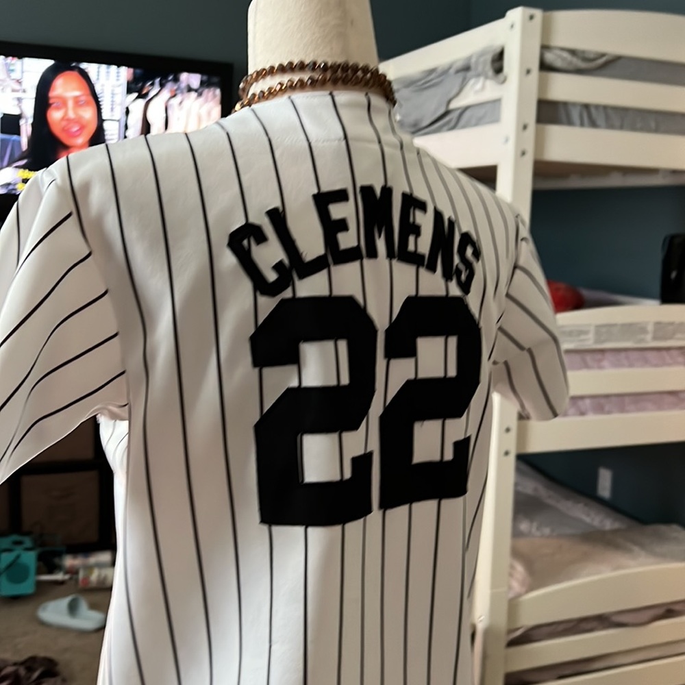 Official jersey - Picture 2 of 2